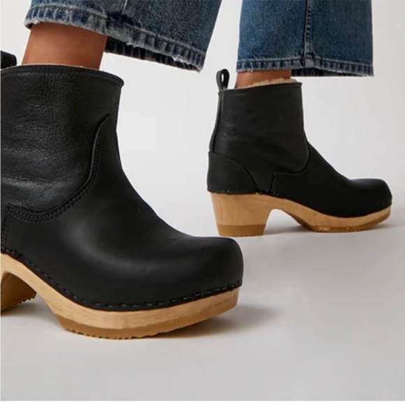 No. 6 Shearling Clog Boots Black Wood Sole Heel Cozy Winter Ink Aviator 41 EUC - Picture 1 of 9
